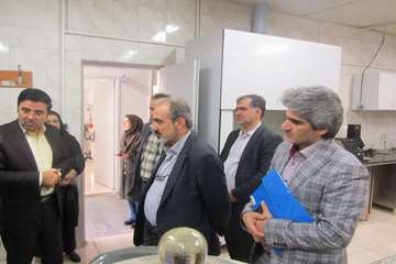 بازدید معاون آموزشی دانشگاه از دانشکده بهداشت