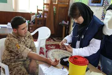 حضور دانشجویان دانشکده بهداشت در اردوی جهادی درمانی روستای سیاه خولک املش