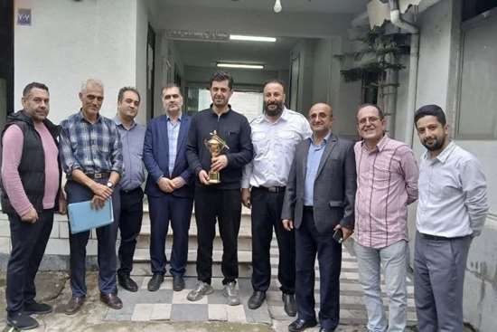 برگزاری مسابقات ورزشی بین کارکنان دانشکده بهداشت به مناسبت هفته ورزش 